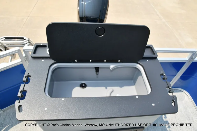 Slide: The Image of Sun Tracker Fishin' Barge 20 DLX 2027 - 42