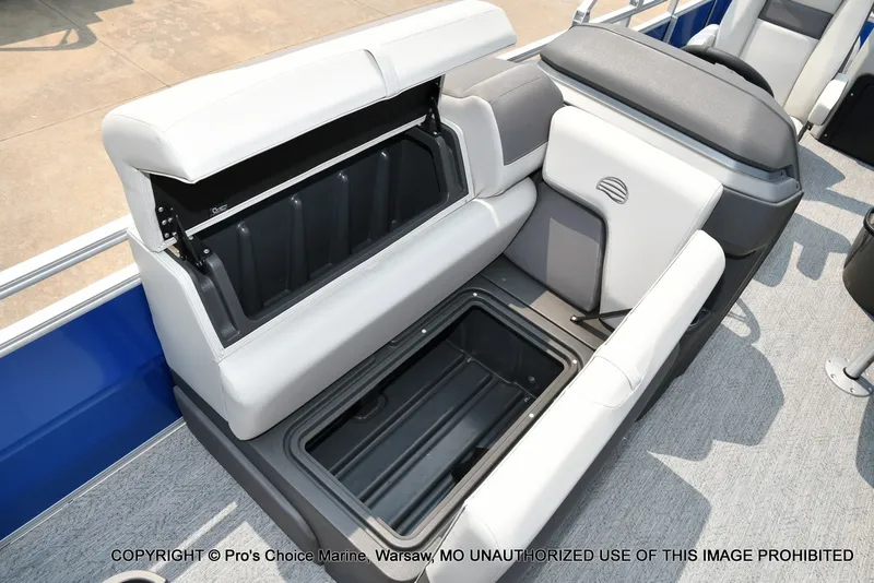 Slide: The Image of Sun Tracker Fishin' Barge 20 DLX 2027 - 32
