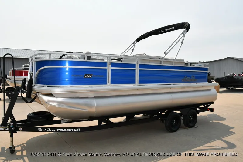 Slide: The Image of Sun Tracker Fishin' Barge 20 DLX 2027 - 65
