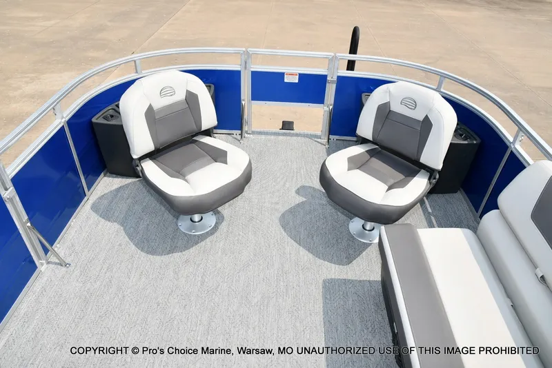 Slide: The Image of Sun Tracker Fishin' Barge 20 DLX 2027 - 18