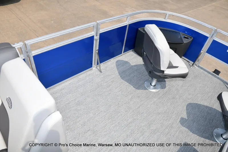 Slide: The Image of Sun Tracker Fishin' Barge 20 DLX 2027 - 57