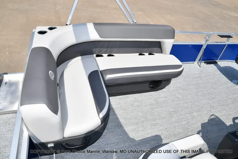 Slide: The Image of Sun Tracker Bass Buggy 16 XL Select 2027 - 38