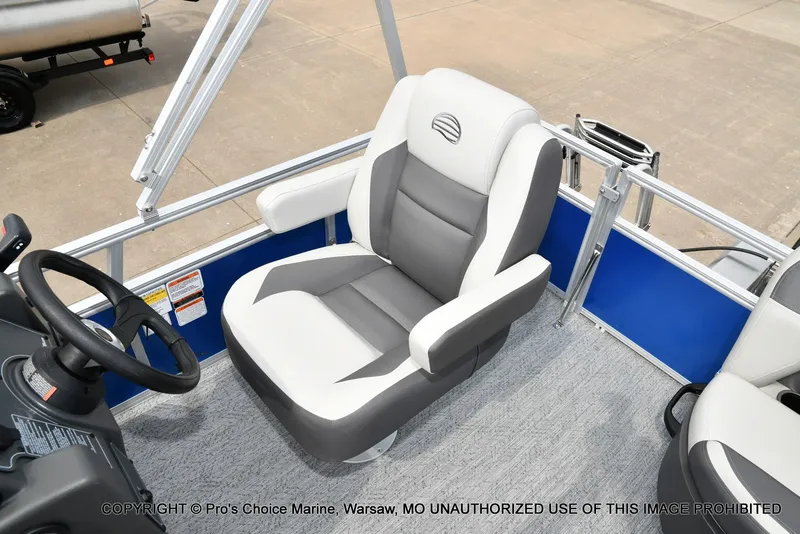 Slide: The Image of A comfortable captain's chair on a Sun Tracker Bass Buggy 16 XL Select pontoon boat. - 6