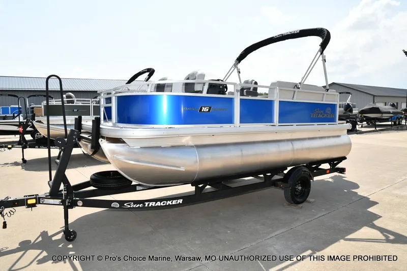 Slide: The Image of Sun Tracker Bass Buggy 16 XL Select 2027 - 16