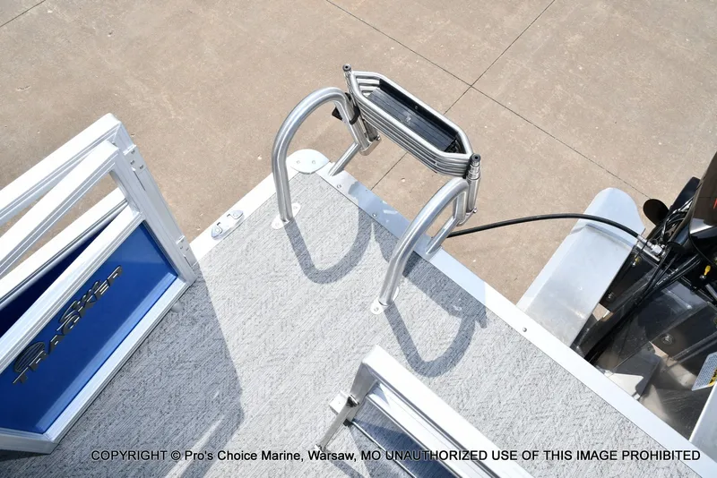 Slide: The Image of Sun Tracker Bass Buggy 16 XL Select 2027 - 35