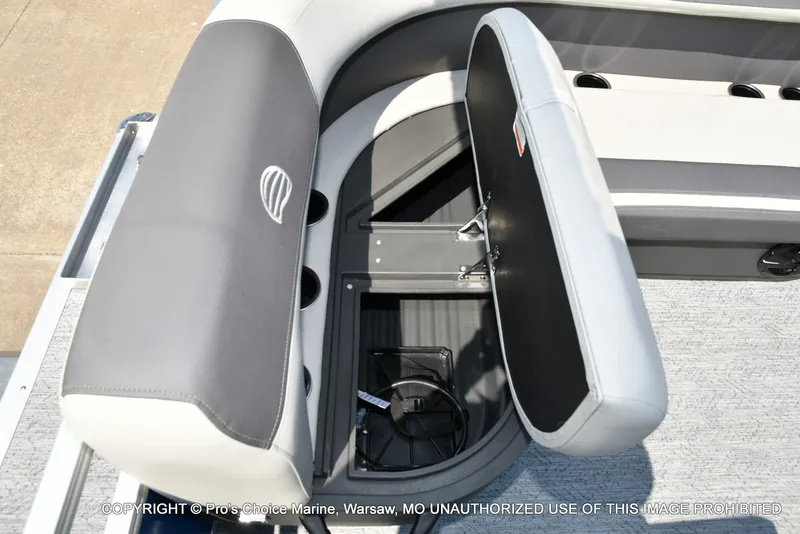 Slide: The Image of Sun Tracker Bass Buggy 16 XL Select 2027 - 39