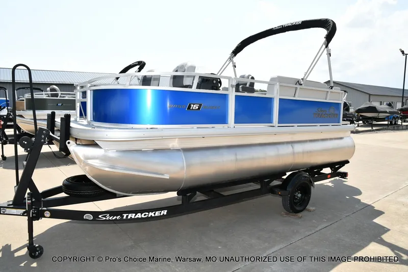 Slide: The Image of Sun Tracker Bass Buggy 16 XL Select 2027 - 53