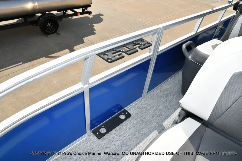 Slide: The Image of Sun Tracker Bass Buggy 16 XL Select 2027 - 21