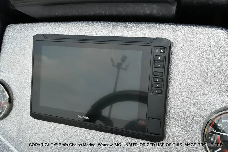 Slide: The Image of A modern Garmin navigation system is integrated into the dashboard of a 2027 Nitro Z19 XL Pro. - 41