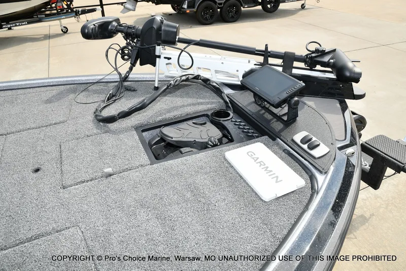 Slide: The Image of The image shows the deck of a Nitro Z19 XL Pro boat with a Garmin device. - 37