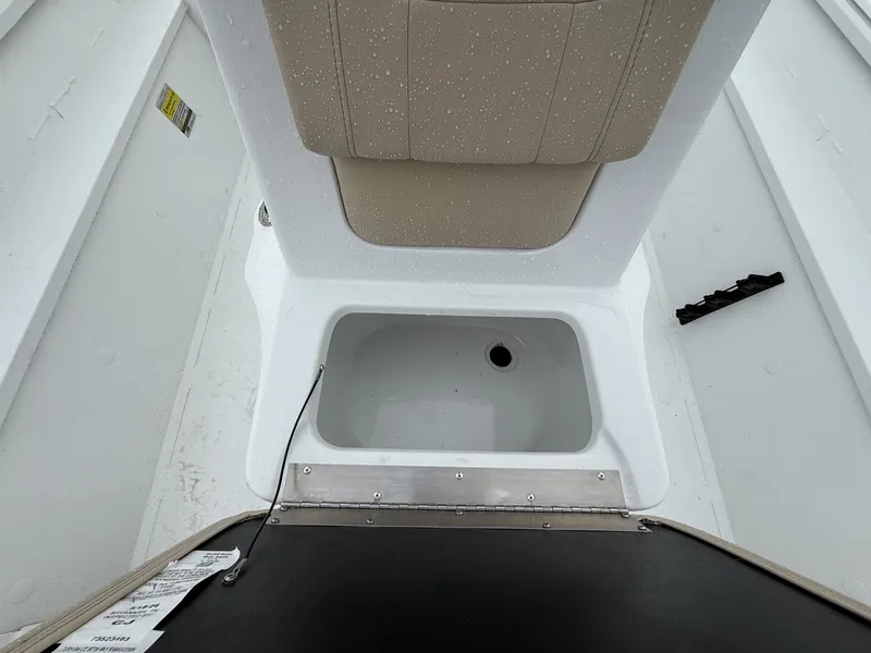 Slide: The Image of G3 Bay 17 BAY-F70 2027 - 7