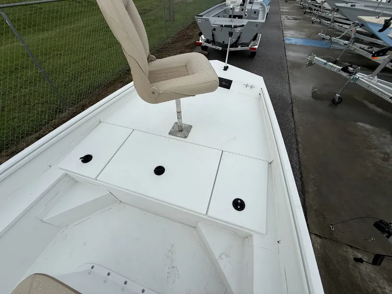 Slide: The Image of G3 Bay 17 BAY-F70 2027 - 6