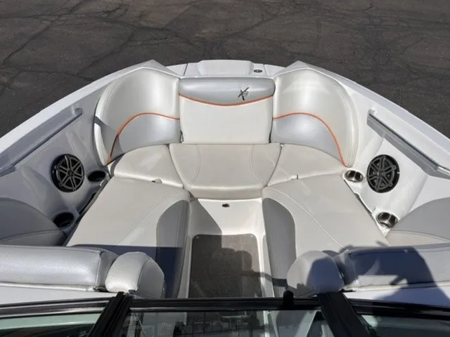 Slide: The Image of MasterCraft X23 2016 - 18