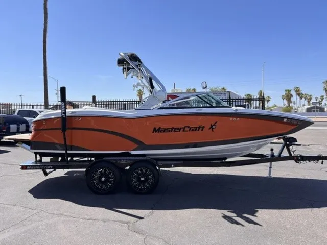 Slide: The Image of MasterCraft X23 2016 - 5