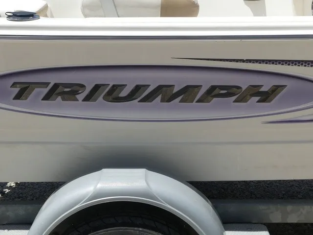 Slide: The Image of Triumph 170 CC 2014 - 8