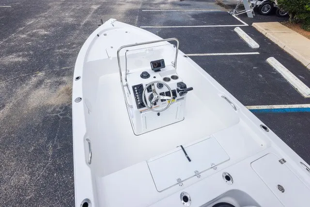 Slide: The Image of Sea Pro 172 Bay 2026 - 15