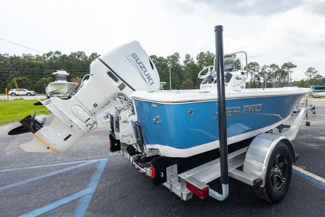 Slide: The Image of Sea Pro 172 Bay 2026 - 4