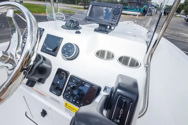 Slide: The Image of Sea Pro 172 Bay 2026 - 22