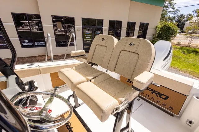 Slide: The Image of Sea Pro 242 Center Console 2024 - 5