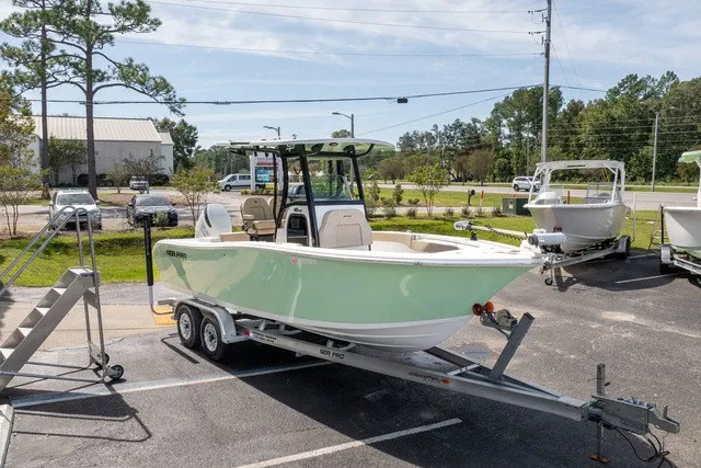 Slide: The Image of Sea Pro 242 Center Console 2024 - 32