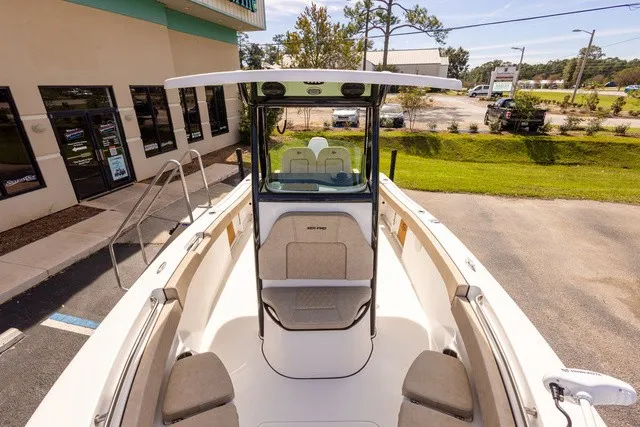 Slide: The Image of Sea Pro 242 Center Console 2024 - 7