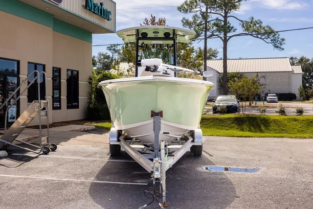 Slide: The Image of Sea Pro 242 Center Console 2024 - 18