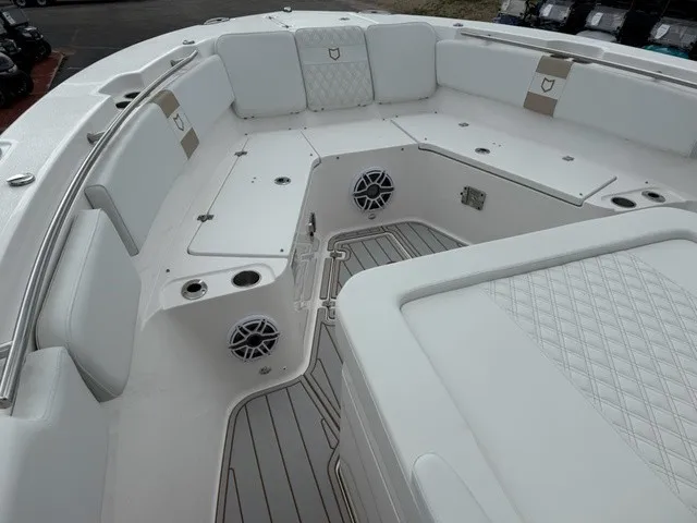 Slide: The Image of Sea Fox 328 CC 2027 - 27