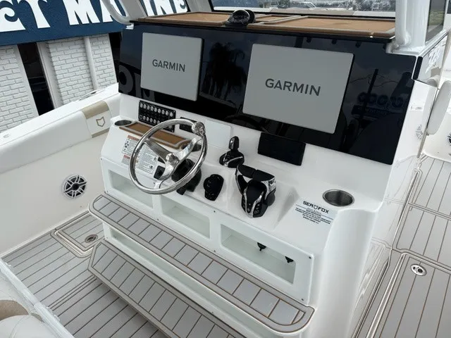 Slide: The Image of Sea Fox 328 CC 2027 - 19