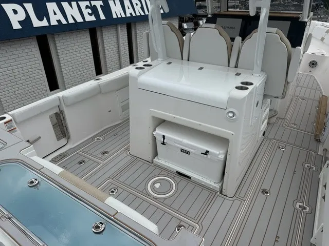 Slide: The Image of Sea Fox 328 CC 2027 - 8