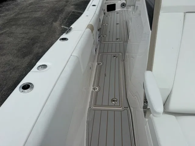 Slide: The Image of Sea Fox 328 CC 2027 - 30