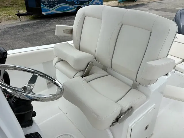 Slide: The Image of Sea Hunt Ultra 234 2023 - 9