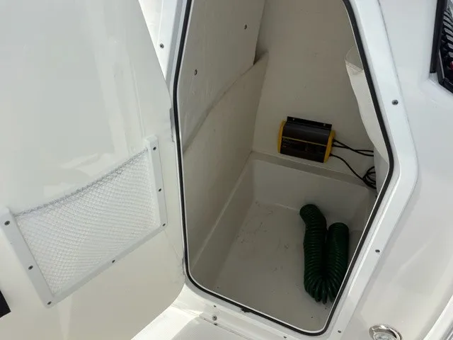 Slide: The Image of Sea Hunt Ultra 234 2023 - 14