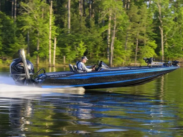The Image of Skeeter ZXE20 2027 - 2