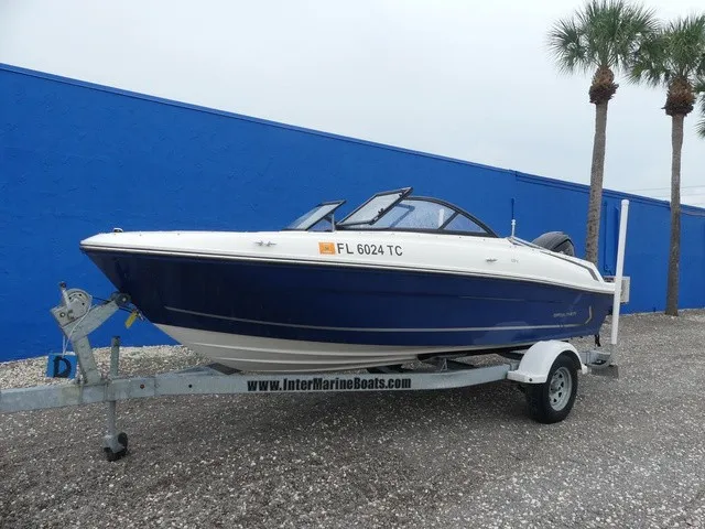 Slide: The Image of Bayliner VR4 Bowrider OB 2022 - 2