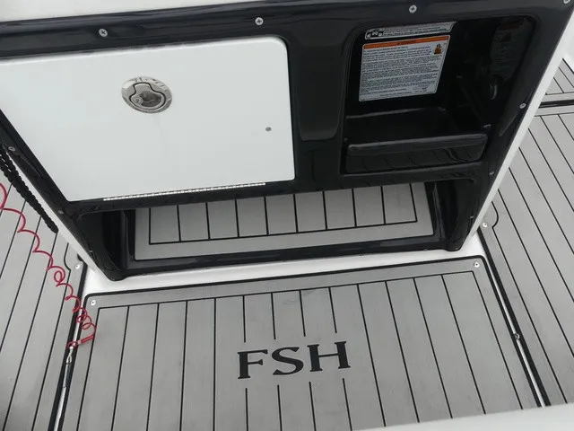 Slide: The Image of Yamaha 195 FSH Deluxe 2020 - 19