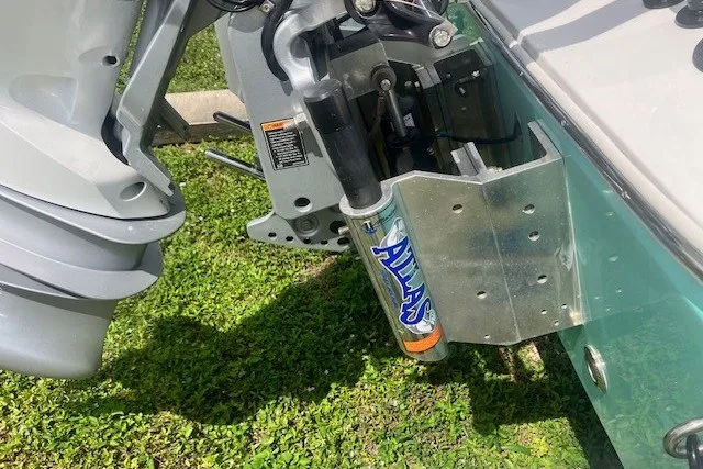 Slide: The Image of Outboard motor and hydraulic jack plate on a 2025 Savannah 220 IS boat. - 8