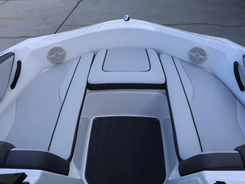 Slide: The Image of Yamaha SX190 2024 - 15