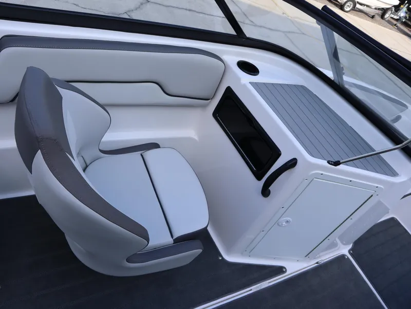 Slide: The Image of Yamaha SX190 2024 - 13
