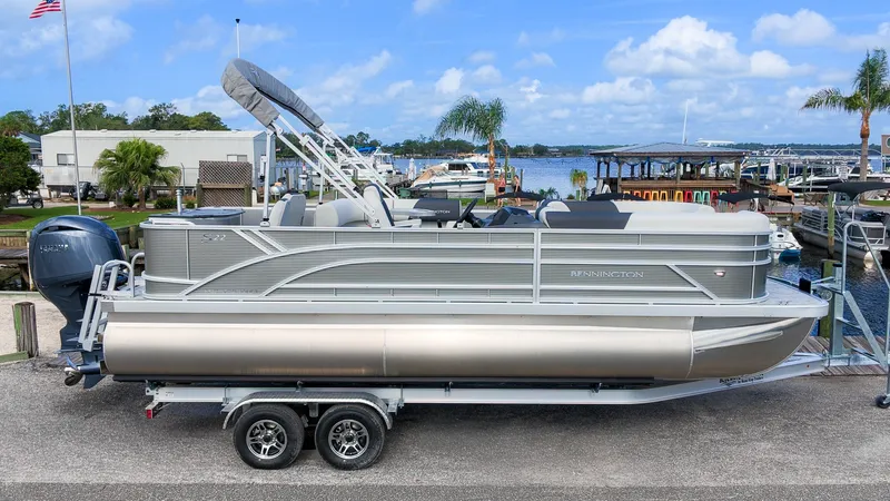 Slide: The Image of Bennington 22 S1 FISH AND CRUISE 2027 - 20