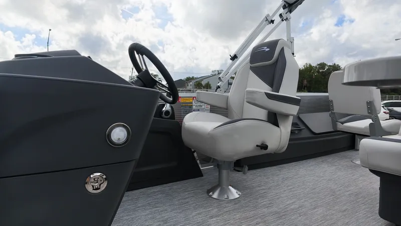 Slide: The Image of Bennington 22 S1 FISH AND CRUISE 2027 - 18