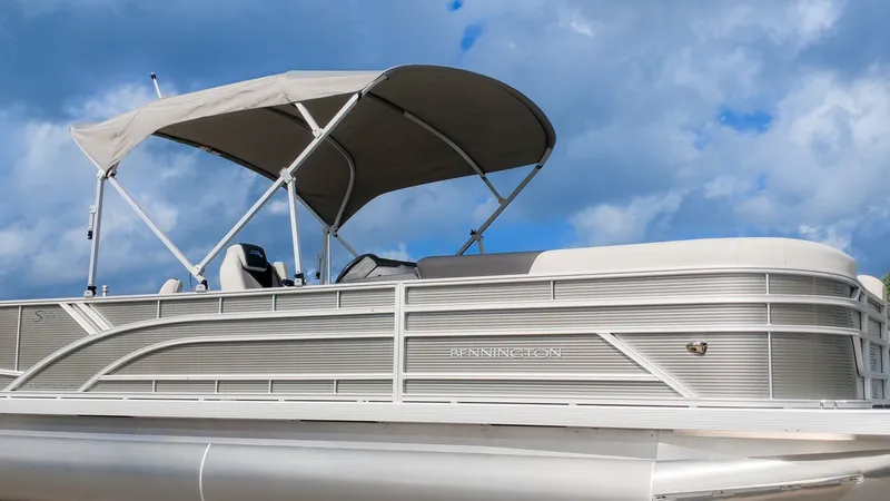 Slide: The Image of Bennington 22 S1 FISH AND CRUISE 2027 - 20