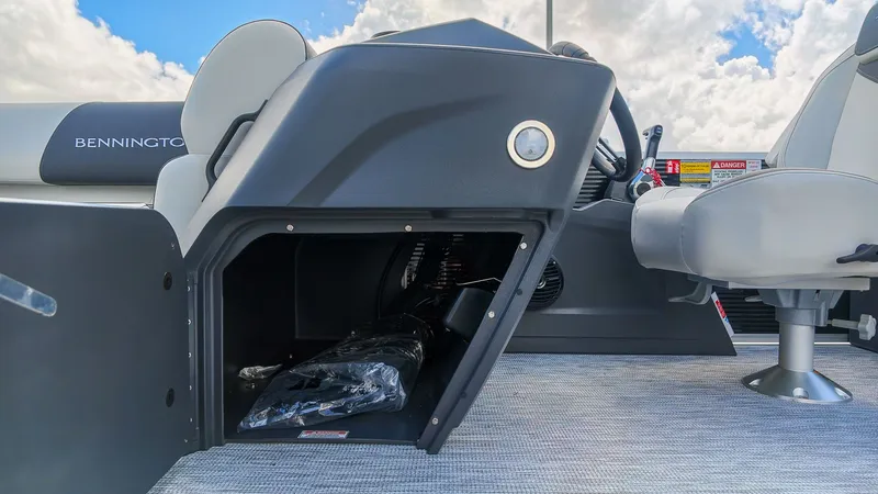 Slide: The Image of Bennington 20 S1 STERN RADIUS 2027 - 21