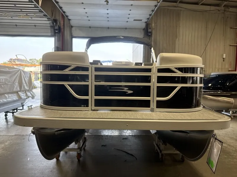 Slide: The Image of Bennington 20 S1 STERN RADIUS 2027 in a warehouse setting. - 3