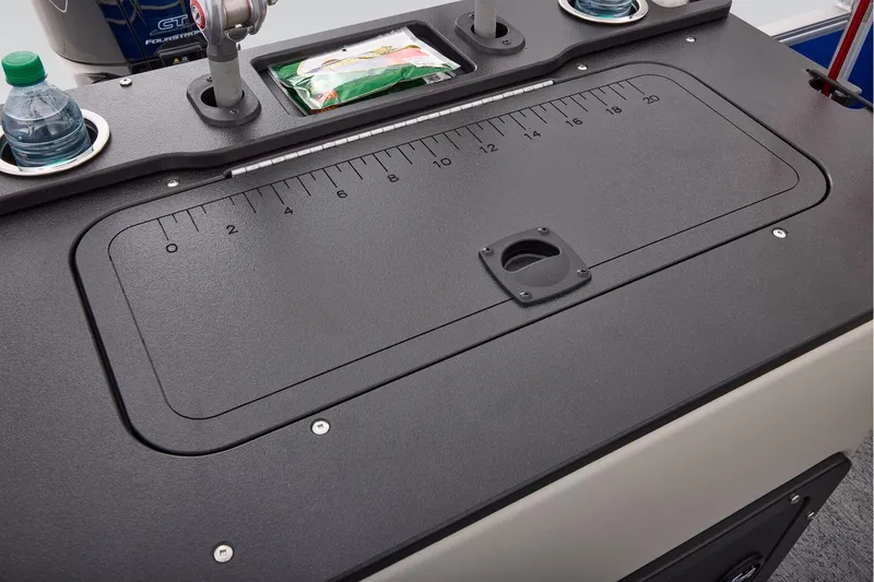 Slide: The Image of Sun Tracker Fishin' Barge 20 DLX 2026 - 78