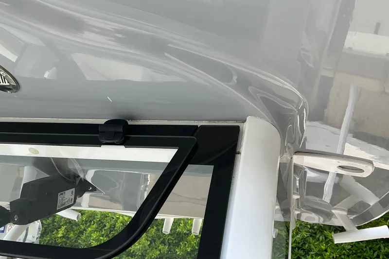 Slide: The Image of 2021 Sea Hunt Ultra 255SE boat detail, featuring sleek design and modern hardware. - 15
