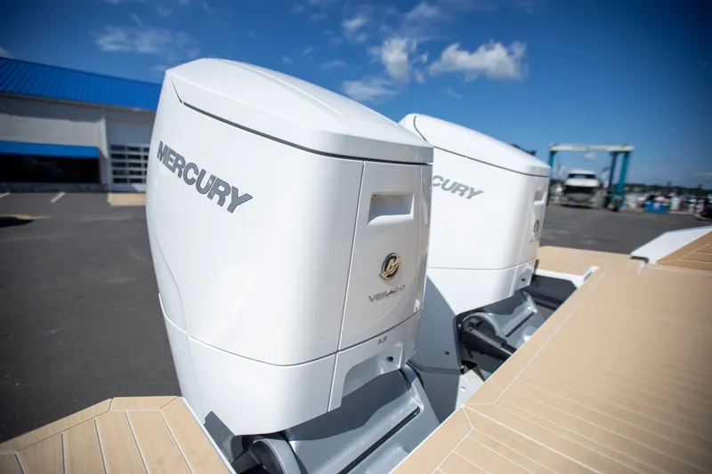 Slide: The Image of Cruisers 42 GLS OB 2027 - 7