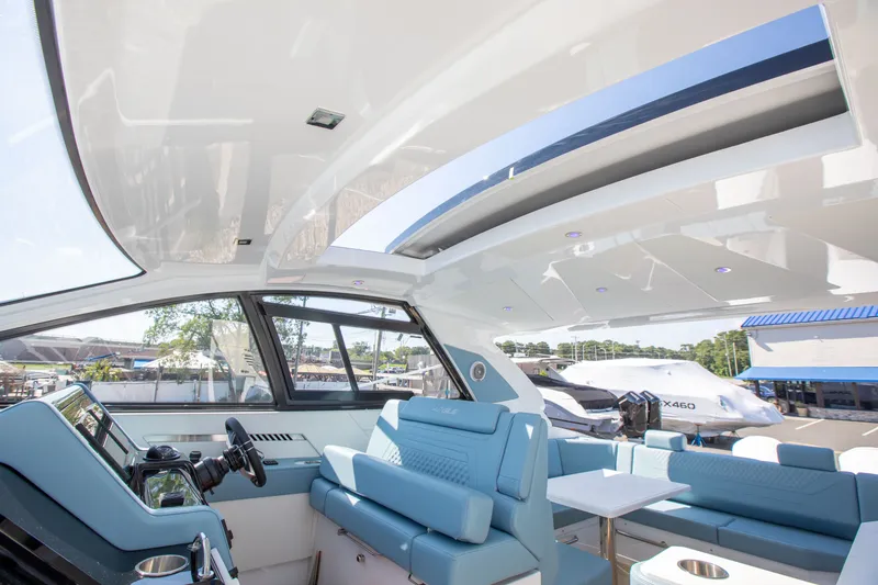 Slide: The Image of Cruisers 42 GLS OB 2027 - 23