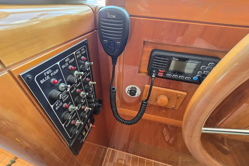 Slide: The Image of Control panel and radio equipment on a 2004 Grand Harbour 58 yacht. - 30