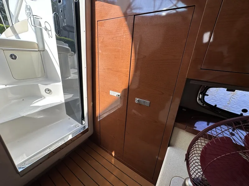 Slide: The Image of Sea Ray Sundancer 260 2010 - 94