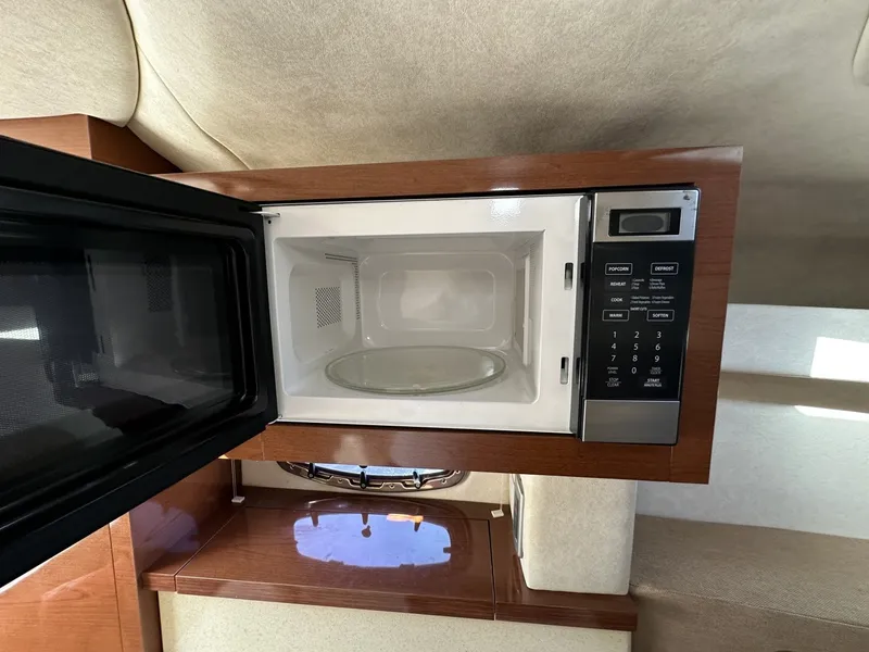 Slide: The Image of Sea Ray Sundancer 260 2010 - 93
